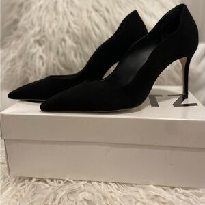 Elegant/Sexy Black Heels-Worn 2 Times